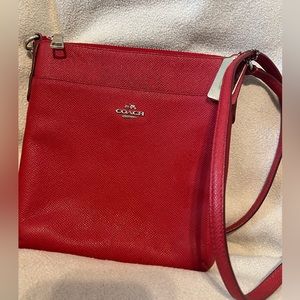Coach crossbody ❤️